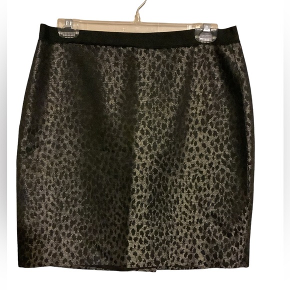 Ann Taylor Women’s Metallic Jacquard Leopard, Pencil Skirt. - Picture 3 of 8